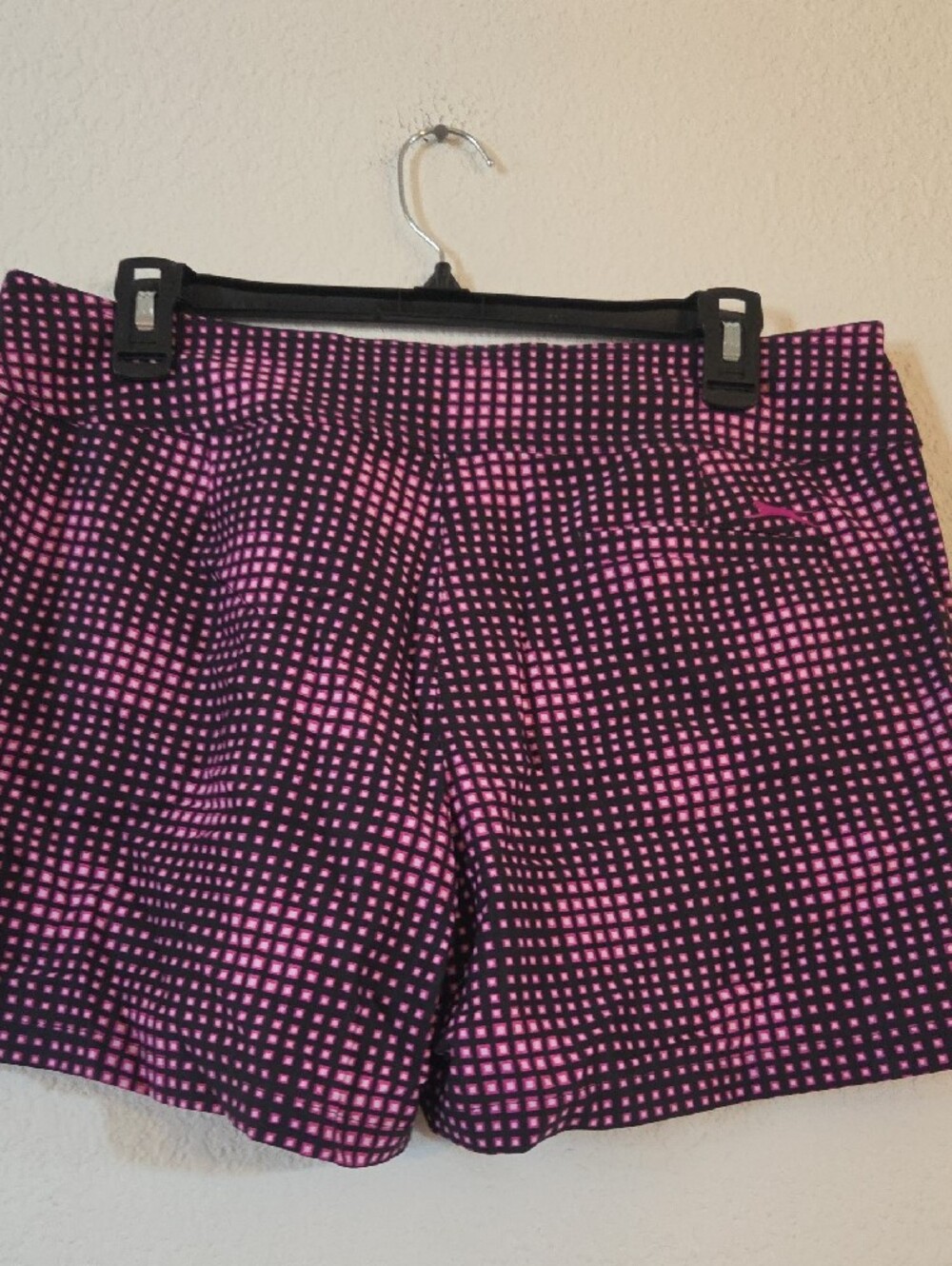 Slazenger Black and Pink High-Waist Patterned Golf Shorts - Picture 3 of 6